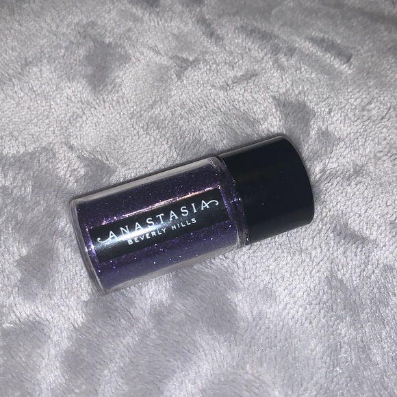 Anastasia Beverly Hills Vegan Royal Purple Loose Glitter✨ - Picture 2 of 9